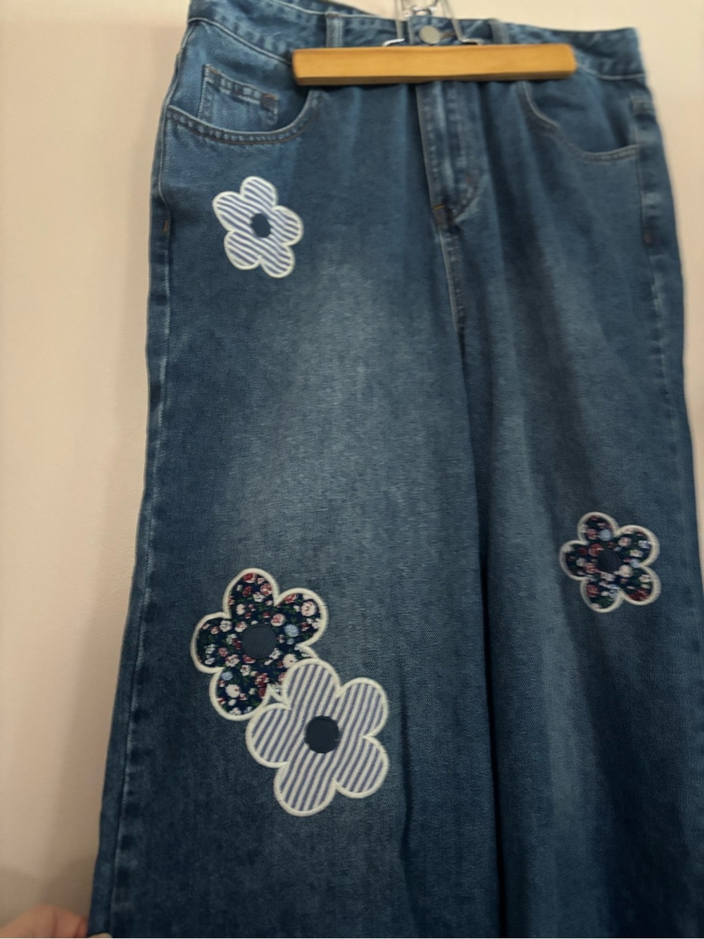 Cider Floral Jeans - Picture 2 of 6